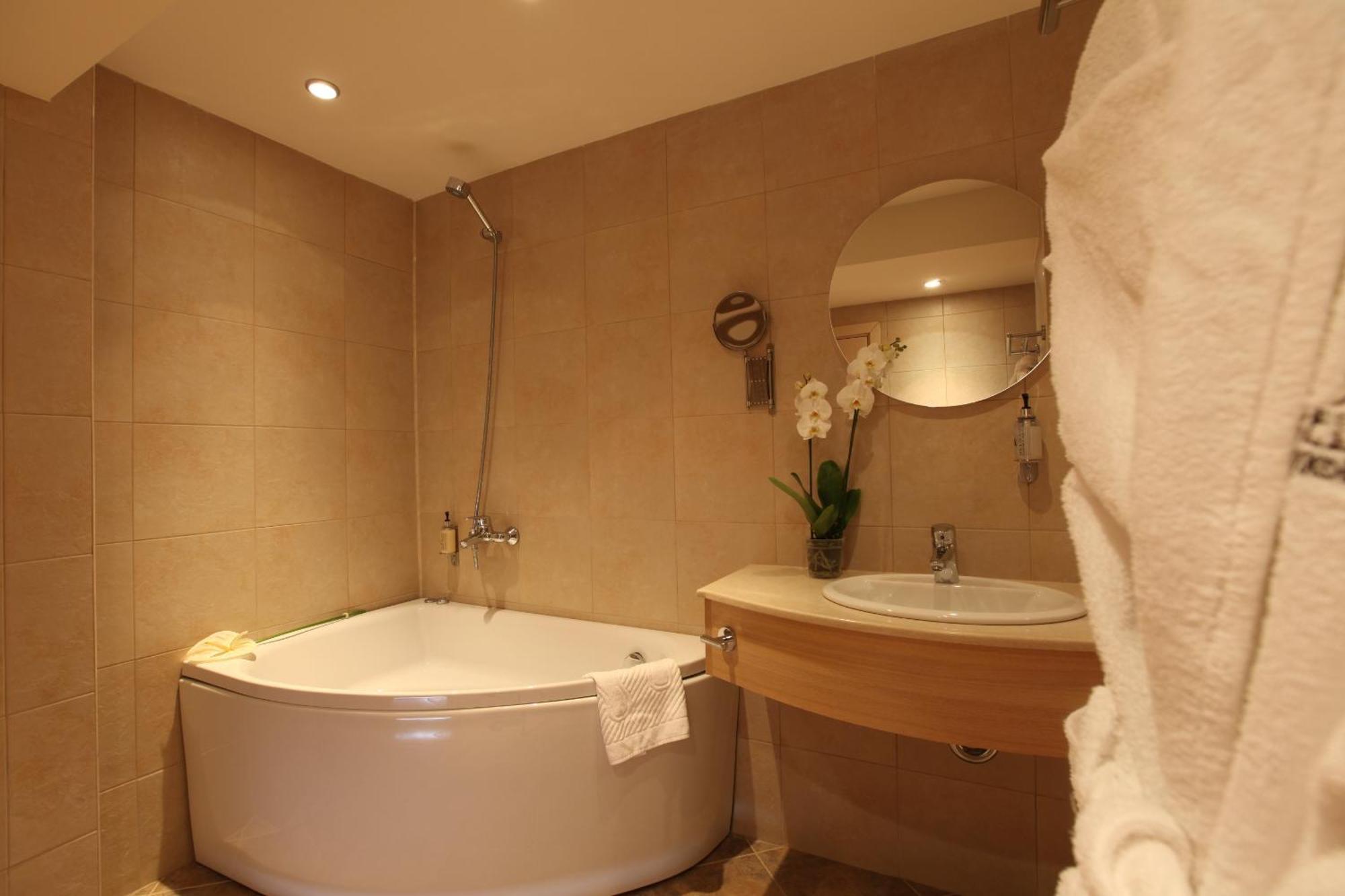 Belchin Garden Spa&Wellness Eksteriør billede
